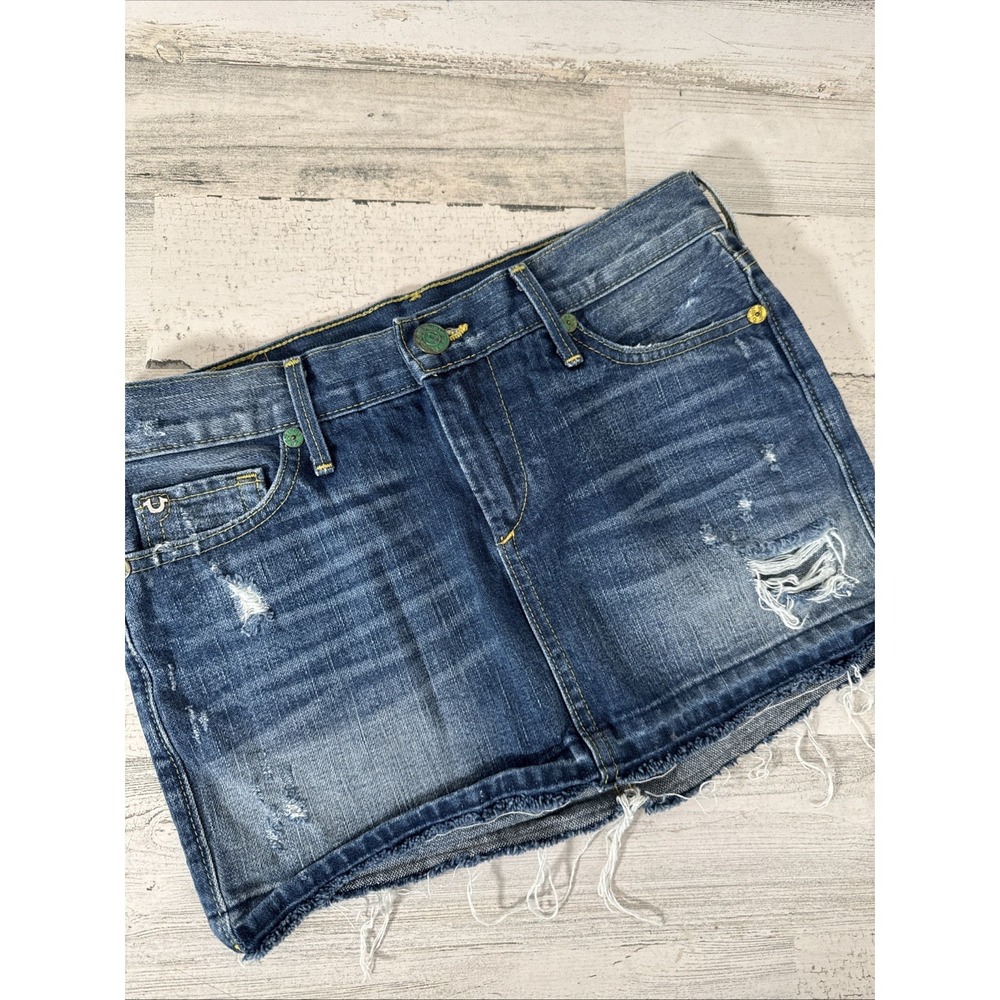 Y2K True Religion Denim Mini Skirt Medium Wash Frayed Hem Horseshoe Pockets 24